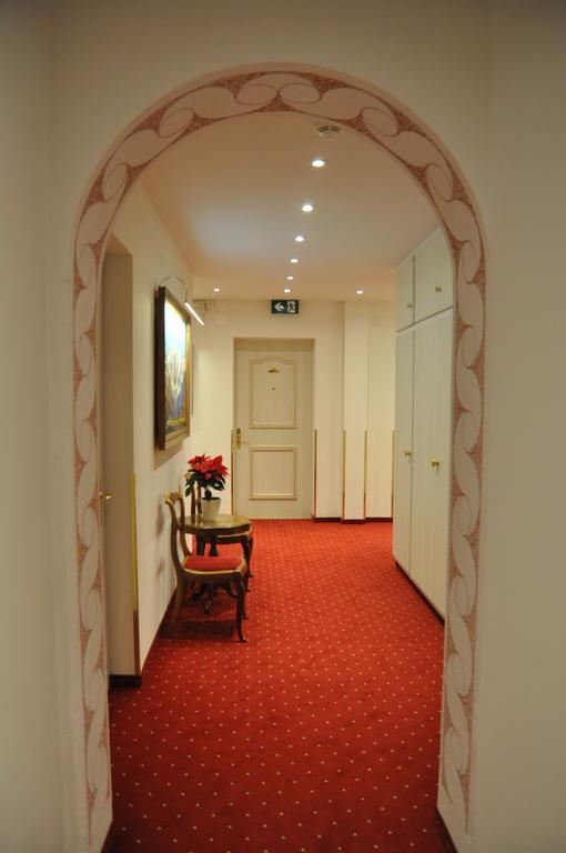โซลดาเนลลา Hotel เซนต์โมริตส์ ภายนอก รูปภาพ