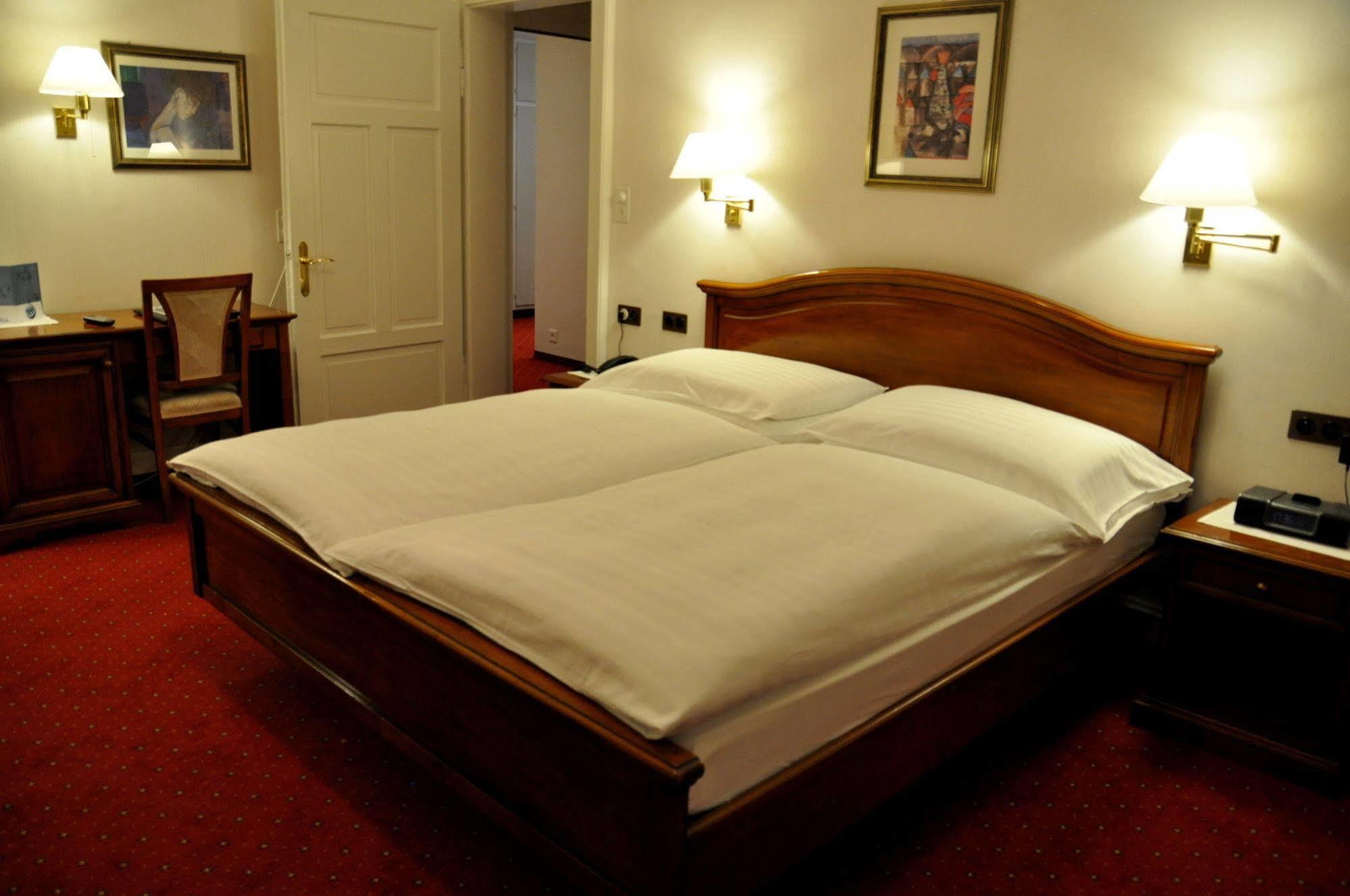 โซลดาเนลลา Hotel เซนต์โมริตส์ ภายนอก รูปภาพ